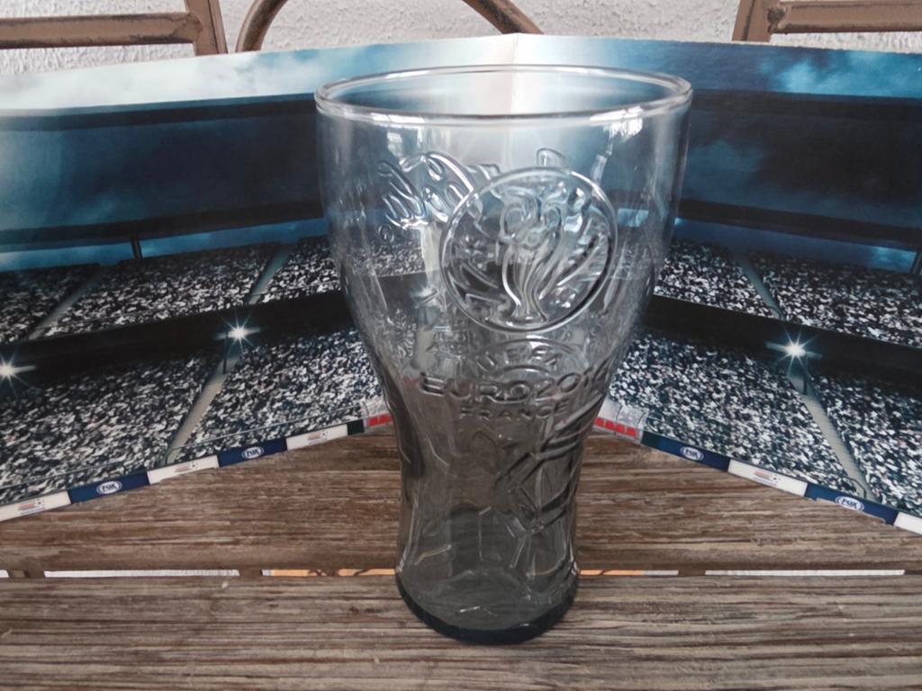 Uefa Euro Ek voetbal 2016 Coca Cola glas zwart, Verzamelen, Ophalen, Zo goed als nieuw, Frisdrankglas