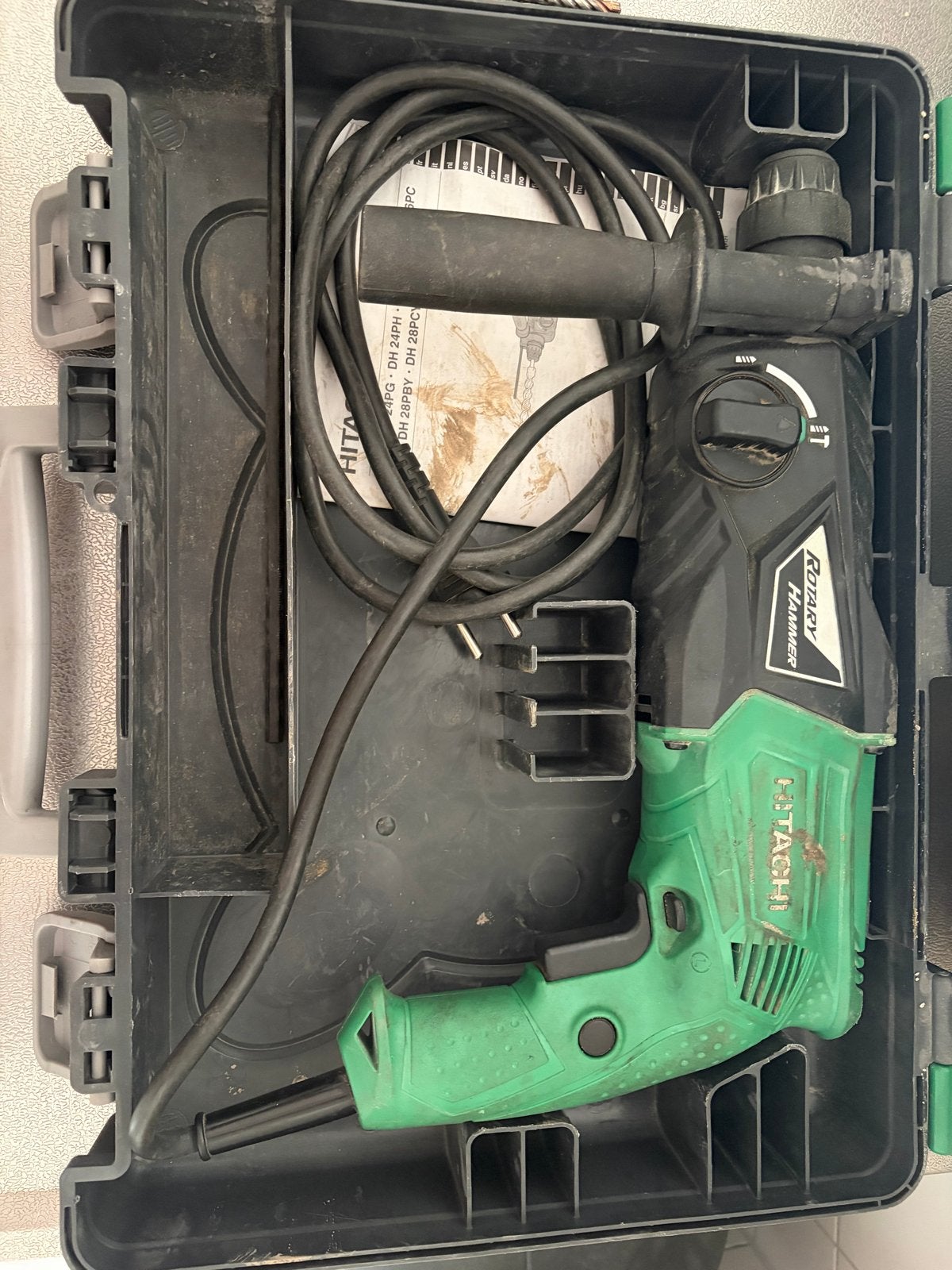 Hitachi Koki Boorhamer DH28PCY met borenset, Boor- en/of Breekhamer, Ophalen of Verzenden, Klopboormechanisme, Gebruikt
