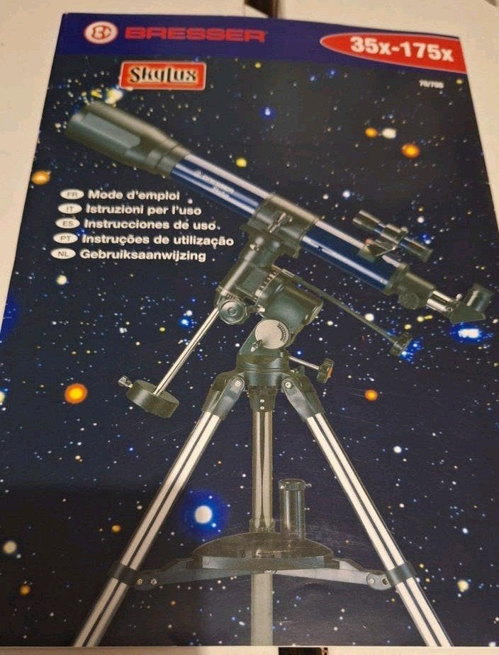 Fijne hobby Astronomie. Parallactische refractor 70/700 comp