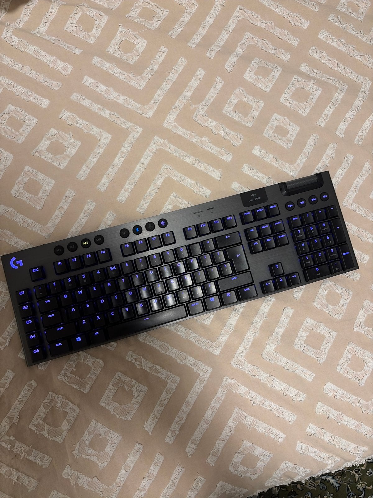 Logitech G915 TKL Draadloos Gaming Toetsenbord, Computers en Software, Ophalen, Draadloze ontvanger, Zo goed als nieuw, Draadloos