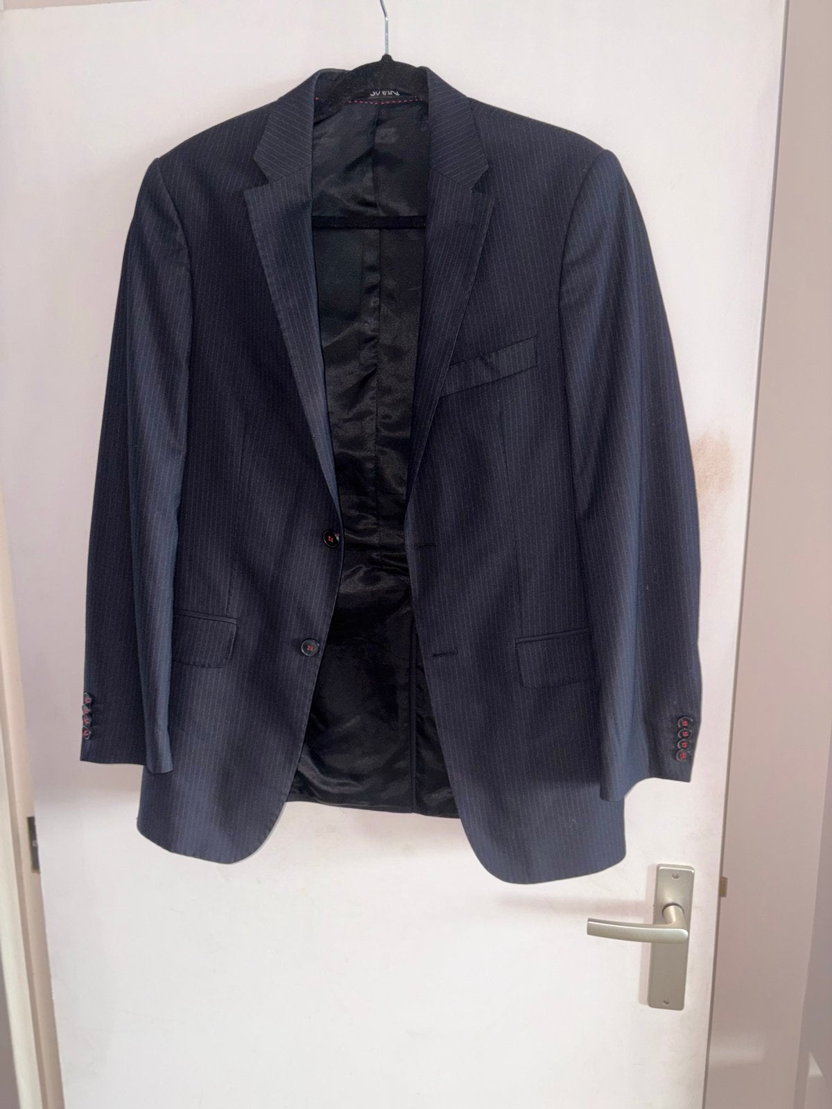 Suvari Slim Fit Pak - turkse Maat 46 - zwart met krijtstreep, Kleding | Heren, Ophalen of Verzenden, Zo goed als nieuw, Overige maten