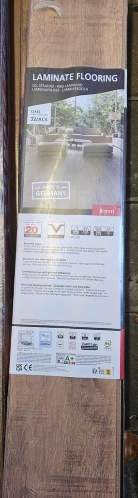 Nieuw laminaat, 8mm dik, Rustic Oak, 2.22 m² per pak, 50 tot 150 cm, Nieuw, Ophalen of Verzenden, Minder dan 5 m²
