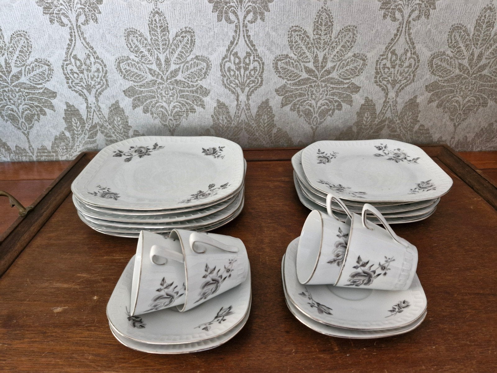 Vintage Wawel Poland servies - 4 persoons + extra's, Gebruikt, Overige typen, Ophalen of Verzenden, Overige stijlen