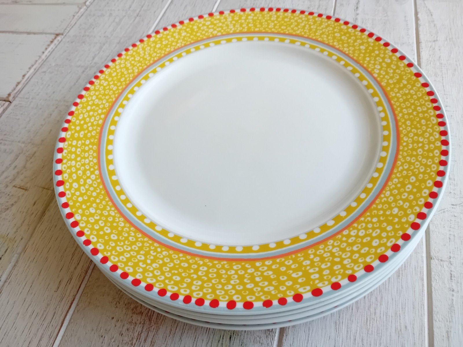 4 Oilily dinerborden geel 27,5 cm in super goede staat., Ophalen of Verzenden, Zo goed als nieuw, Bord(en), Overige stijlen