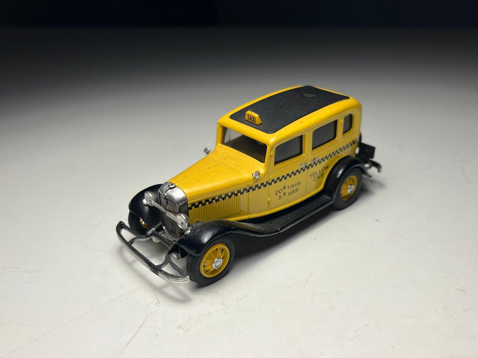 Eligor - Ford 1932 Taxi - Schaal 1:43, Ophalen of Verzenden, Gebruikt, Auto, Overige merken