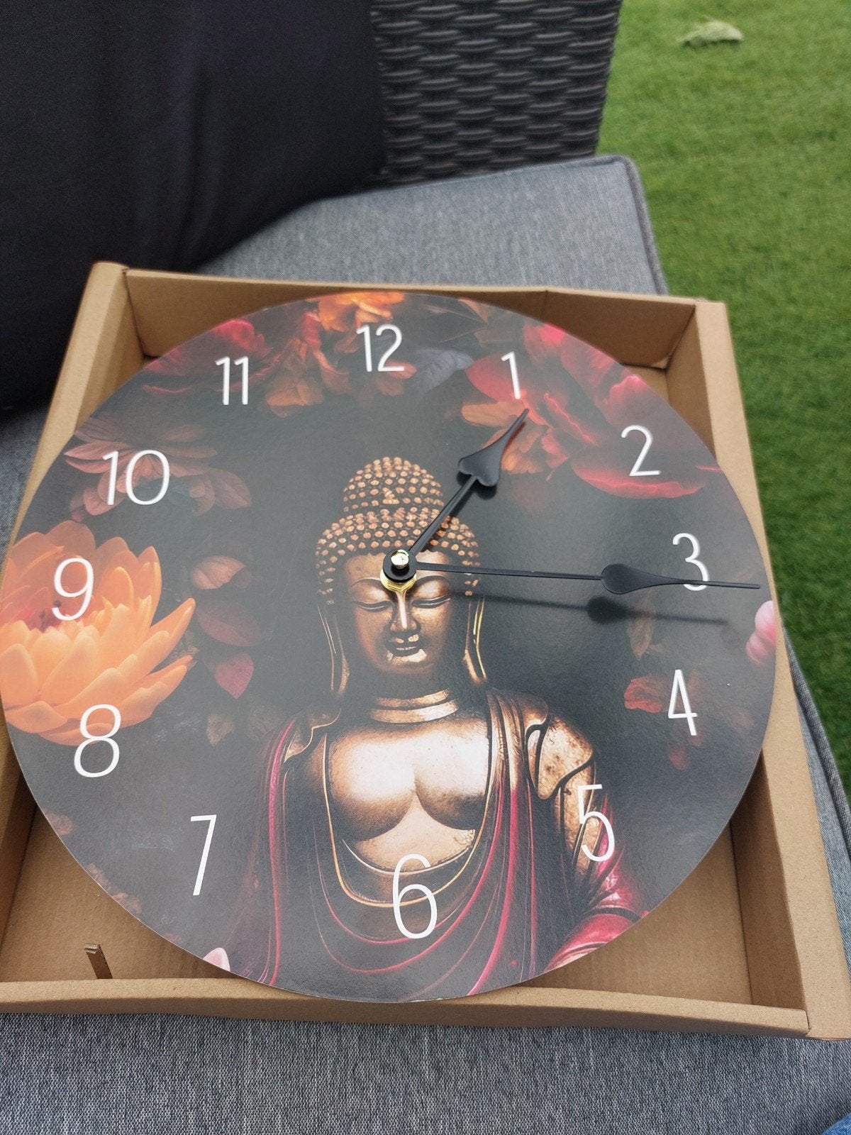 Nieuwe Boeddha Wandklok  diameter 30cm - Rustgevend Design, Ophalen, Analoog, Werkt op batterijen, Nieuw
