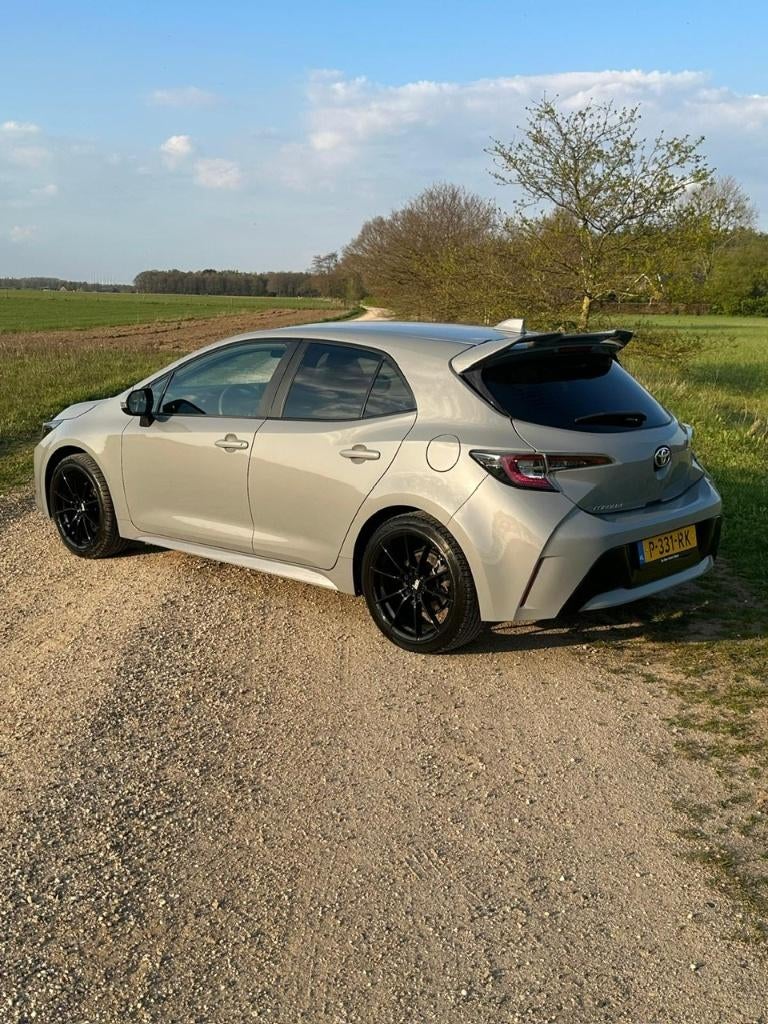 Toyota Corolla 1.2 Turbo 116pk 2019 GR Sport, Voorwielaandrijving, Zwart, 4 cilinders, Corolla