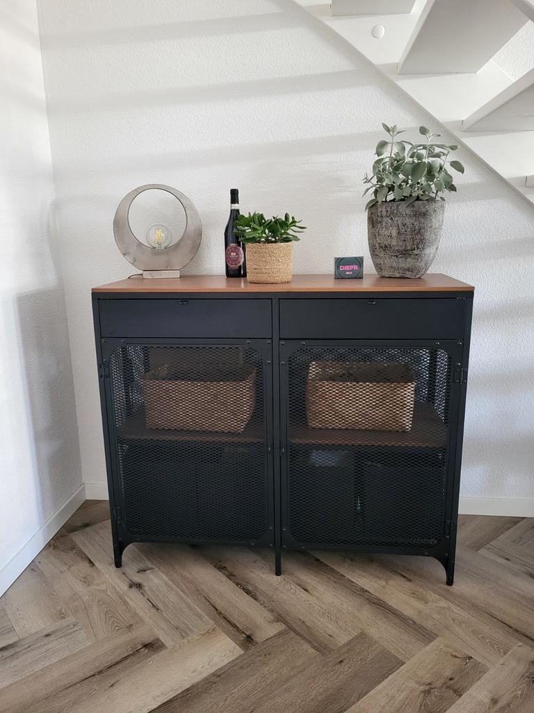 Buffetkast ikea, Ophalen, Zo goed als nieuw, 25 tot 50 cm