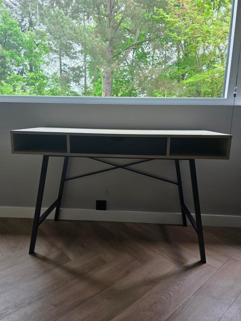 Modern bureau met opbergruimte | Leenbakker, Huis en Inrichting, Bureaus, Ophalen, Metaal, 50 cm, Zo goed als nieuw