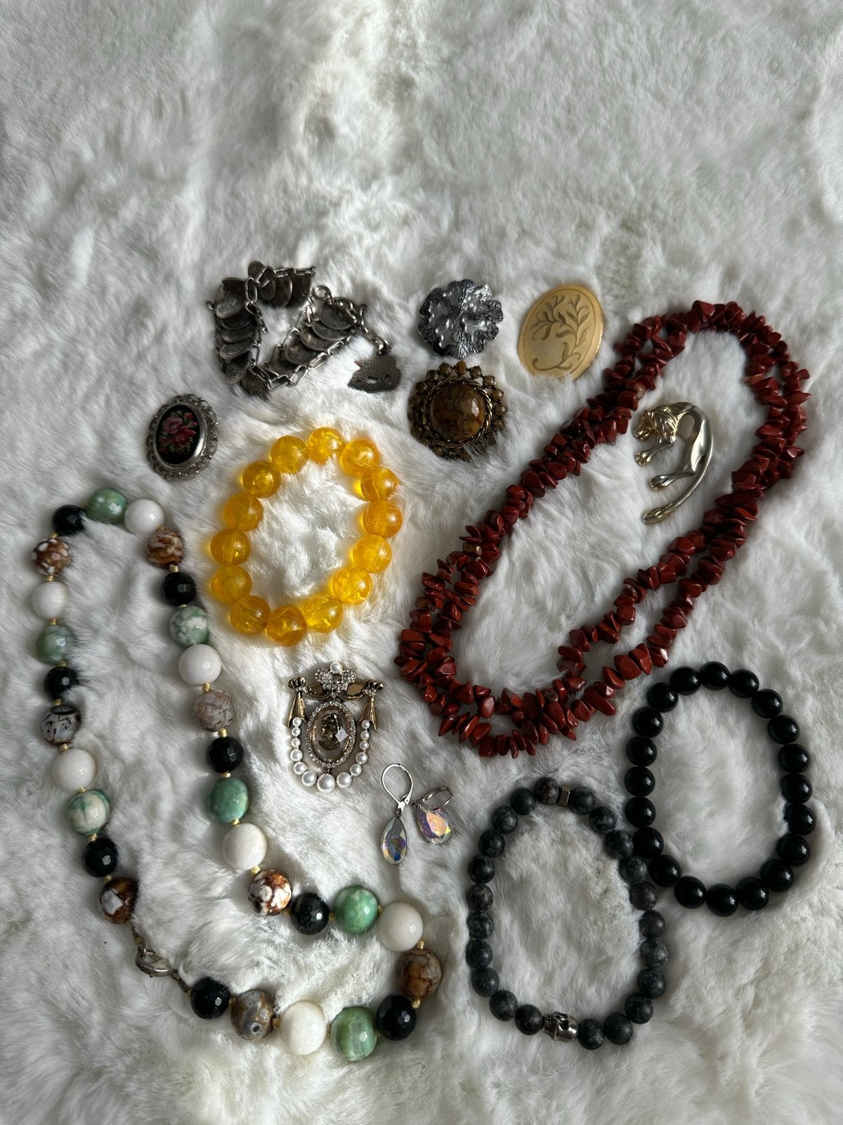 Diverse sieraden collectie - Armbanden, kettingen, broches, Ophalen of Verzenden, Overige materialen, Armband