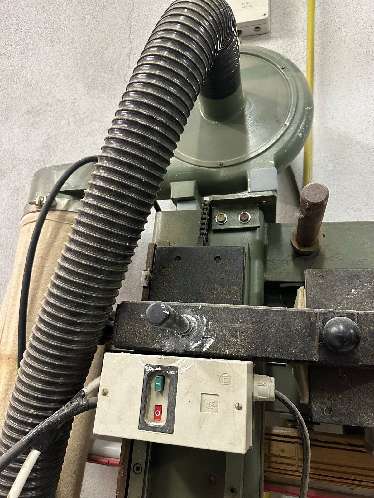 Elcon Platenzaag - Professionele Verticale Cirkelzaag, Doe-het-zelf en Verbouw, Gebruikt, Cirkelzaag, 70 mm of meer, Ophalen of Verzenden