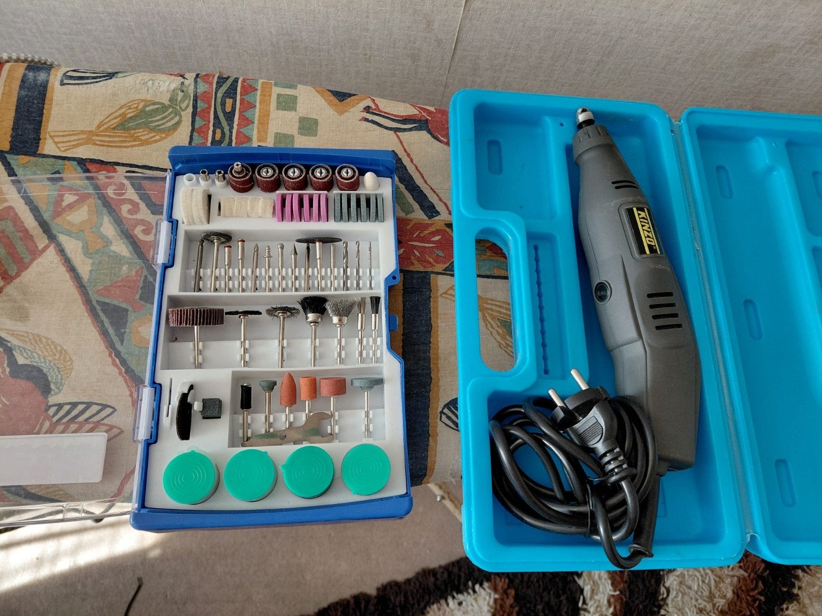 te koop multitool met koffer  apart koffer met 198 accessoir, Ophalen of Verzenden, Nieuw