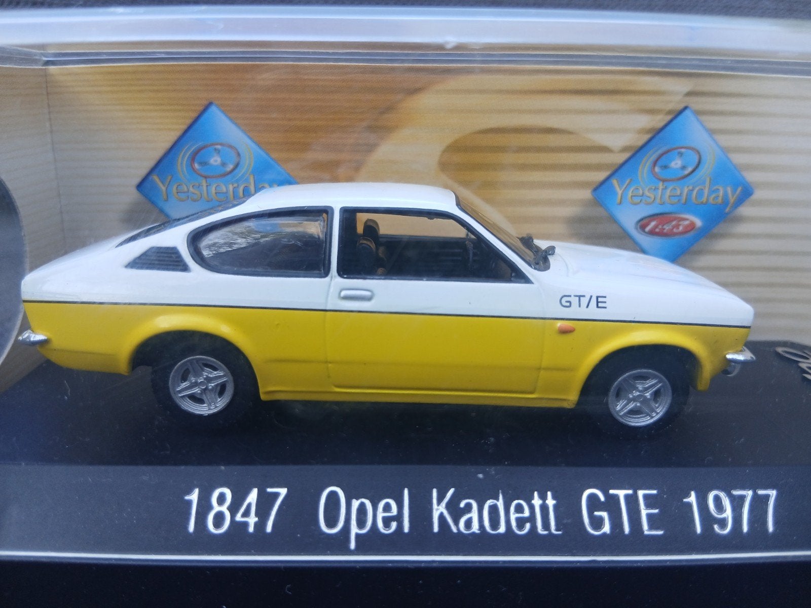 Opel Kadett GTE 1977 modelauto - Zo goed als nieuw, Ophalen of Verzenden, Zo goed als nieuw, Auto, Overige merken