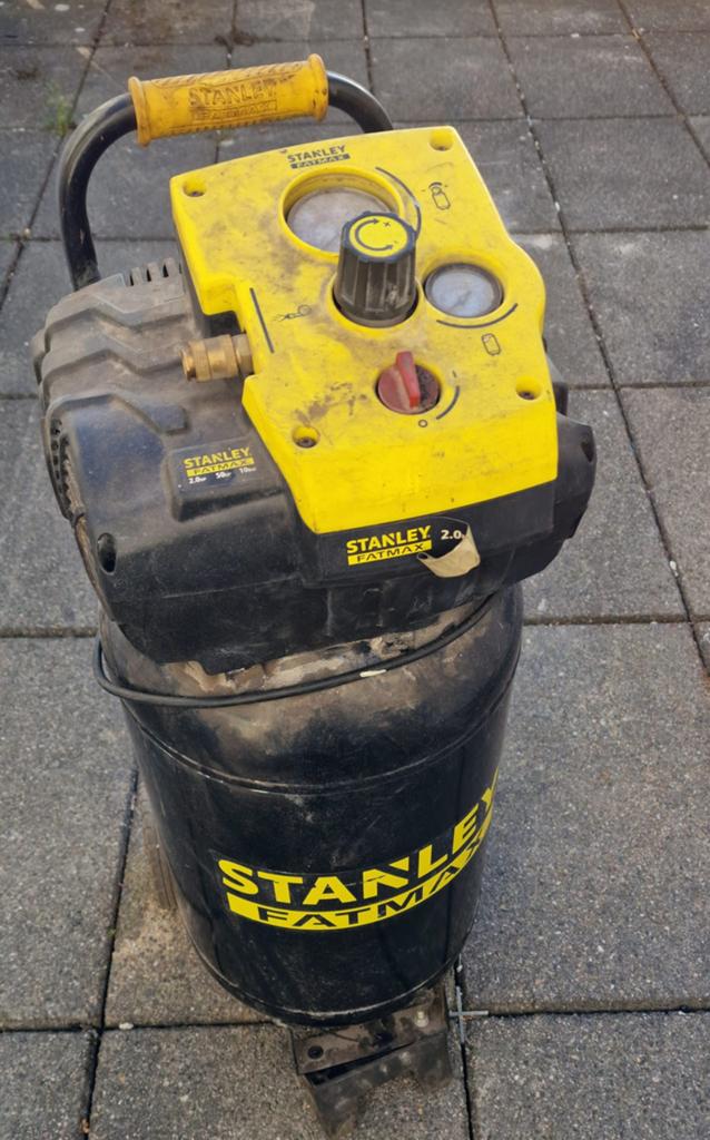 Compressor Stanley Fatmax 2.0 Compressor - Gebruikt, Ophalen, Gebruikt, 6 tot 10 bar, Minder dan 200 liter/min