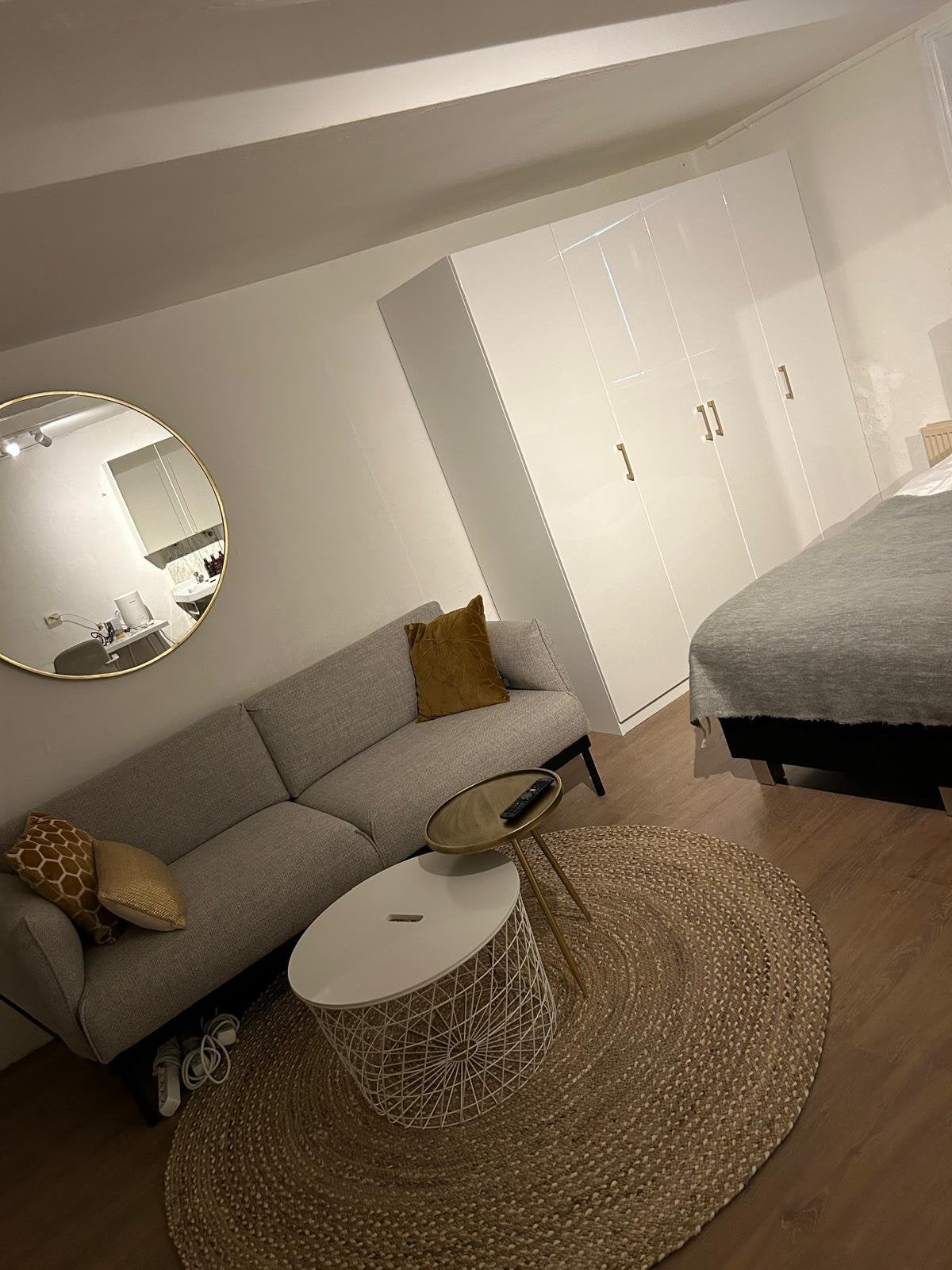 Ikea Applaryd bank, Huis en Inrichting, Ophalen of Verzenden, Tweepersoons, Rechte bank