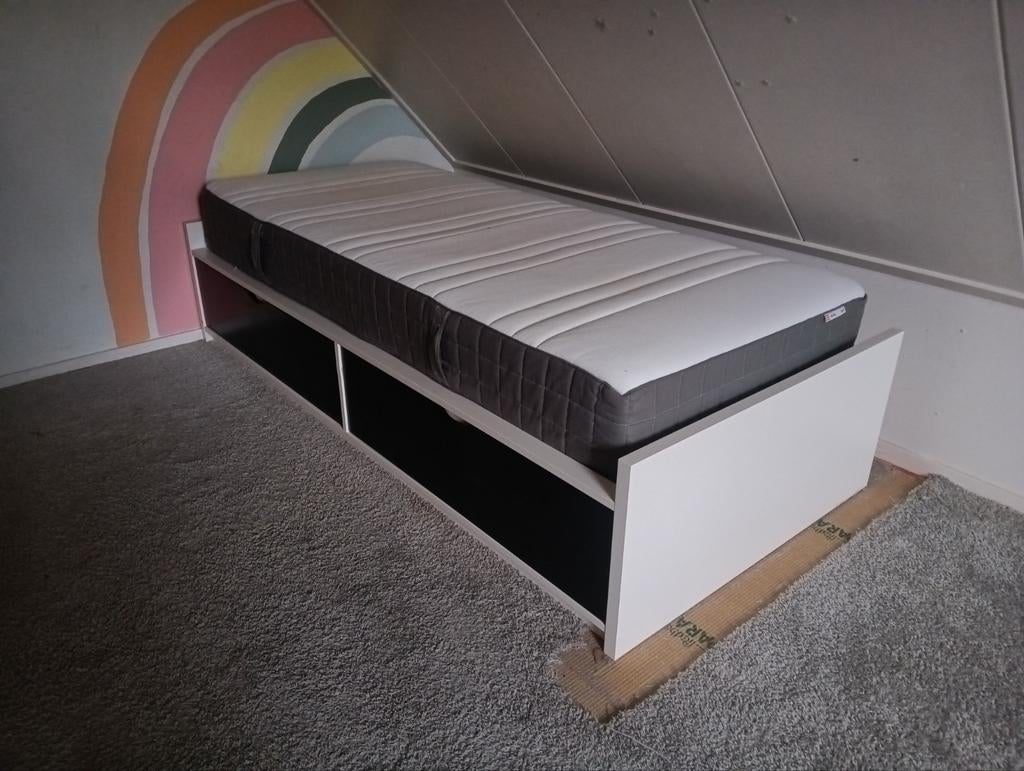 Ikea Flaxa bed 90x200 met lades en lattenbodem, 85 tot 100 cm, Gebruikt, 180 cm of meer, Ophalen