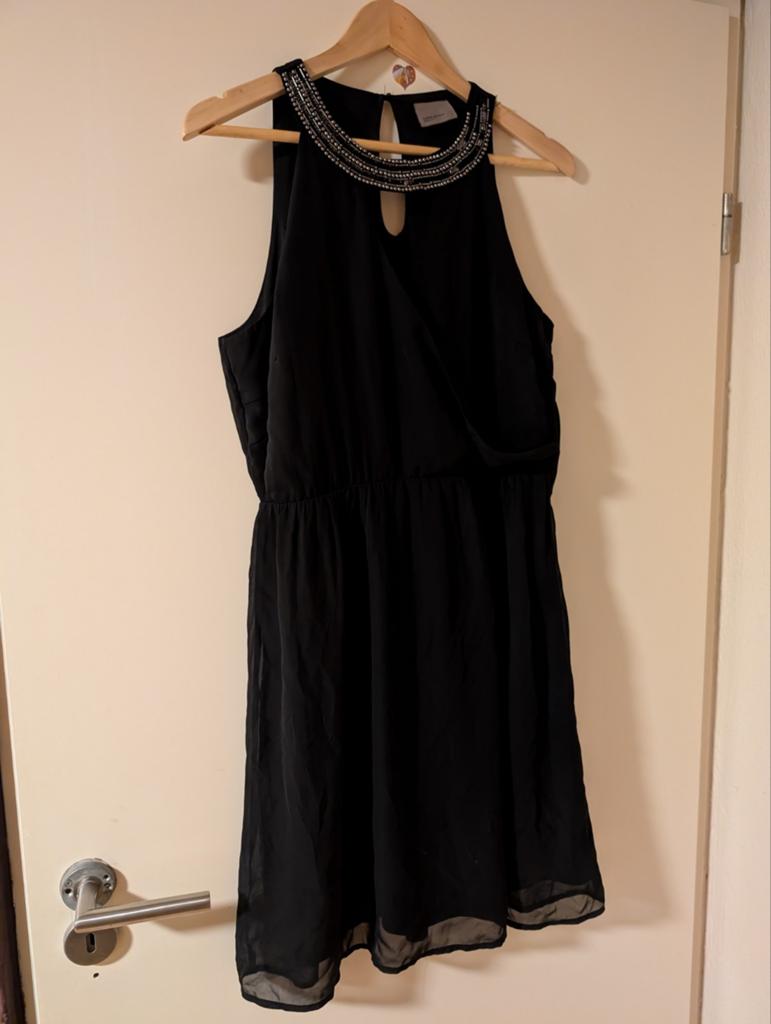 Vero Moda Zwart Jurkje met Kraalapplicatie - Nooit Gedragen, Kleding | Dames, Jurken, Vero Moda, Zwart, Maat 42/44 (L), Nieuw
