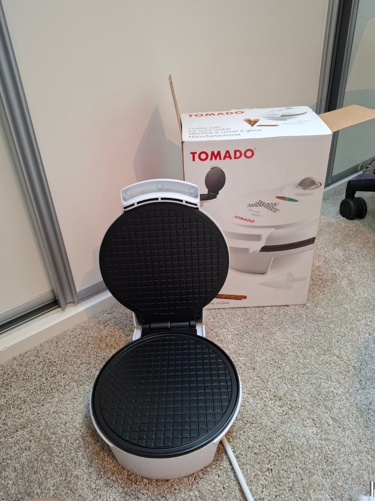 Tomado IJshoorntjesmaker/Kniepertjesijzer - Nieuw in doos, Ophalen of Verzenden, Nieuw