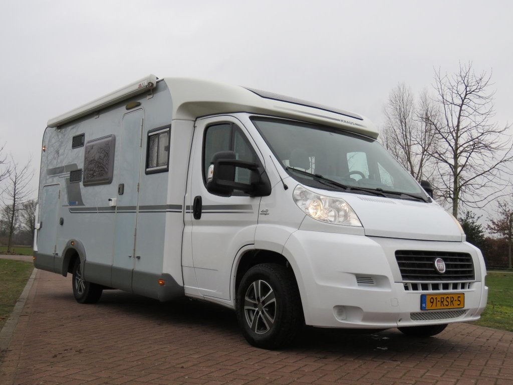 Knaus Sun TI Sport zeer nette camper Bouwjaar 2008, Airbags, Standaard zit, Ringverwarming, 6 tot 7 meter