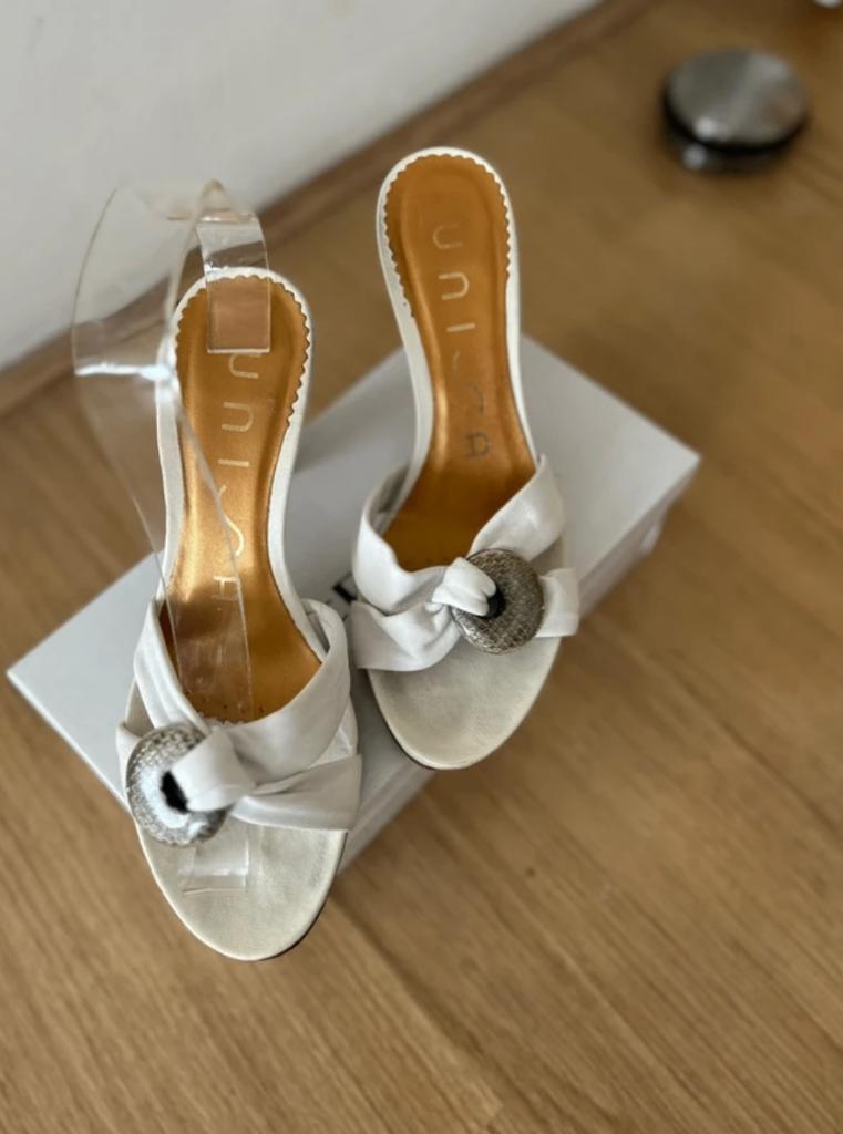 shoes, Wit, Ophalen of Verzenden, Zo goed als nieuw, Schoenen met hoge hakken