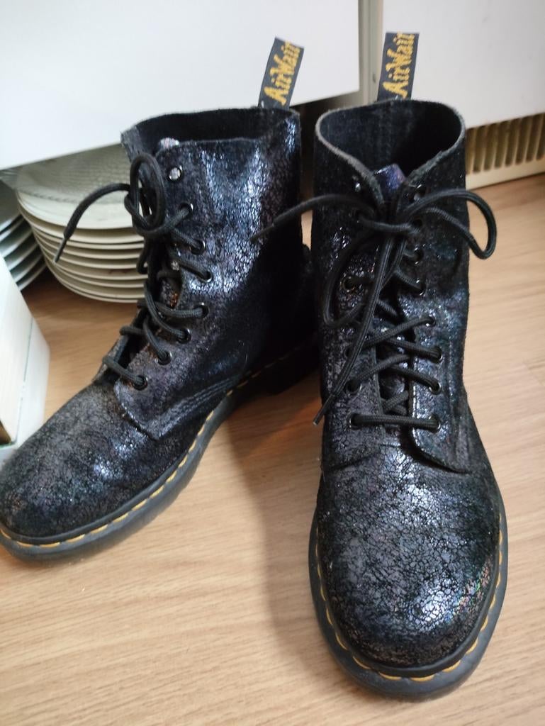 Dr Martens Pascal maat 39, Ophalen, Zo goed als nieuw, Zwart