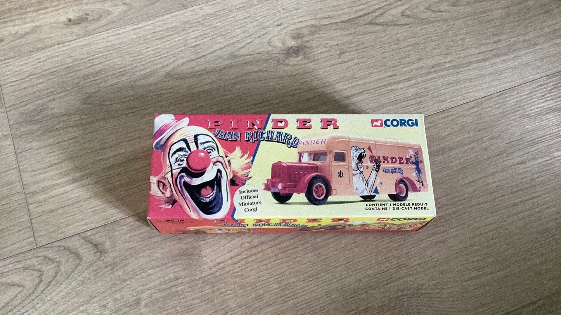 Corgi Pinder circus miniatuur model auto, Hobby en Vrije tijd, Ophalen of Verzenden, Zo goed als nieuw, Bus of Vrachtwagen, Corgi