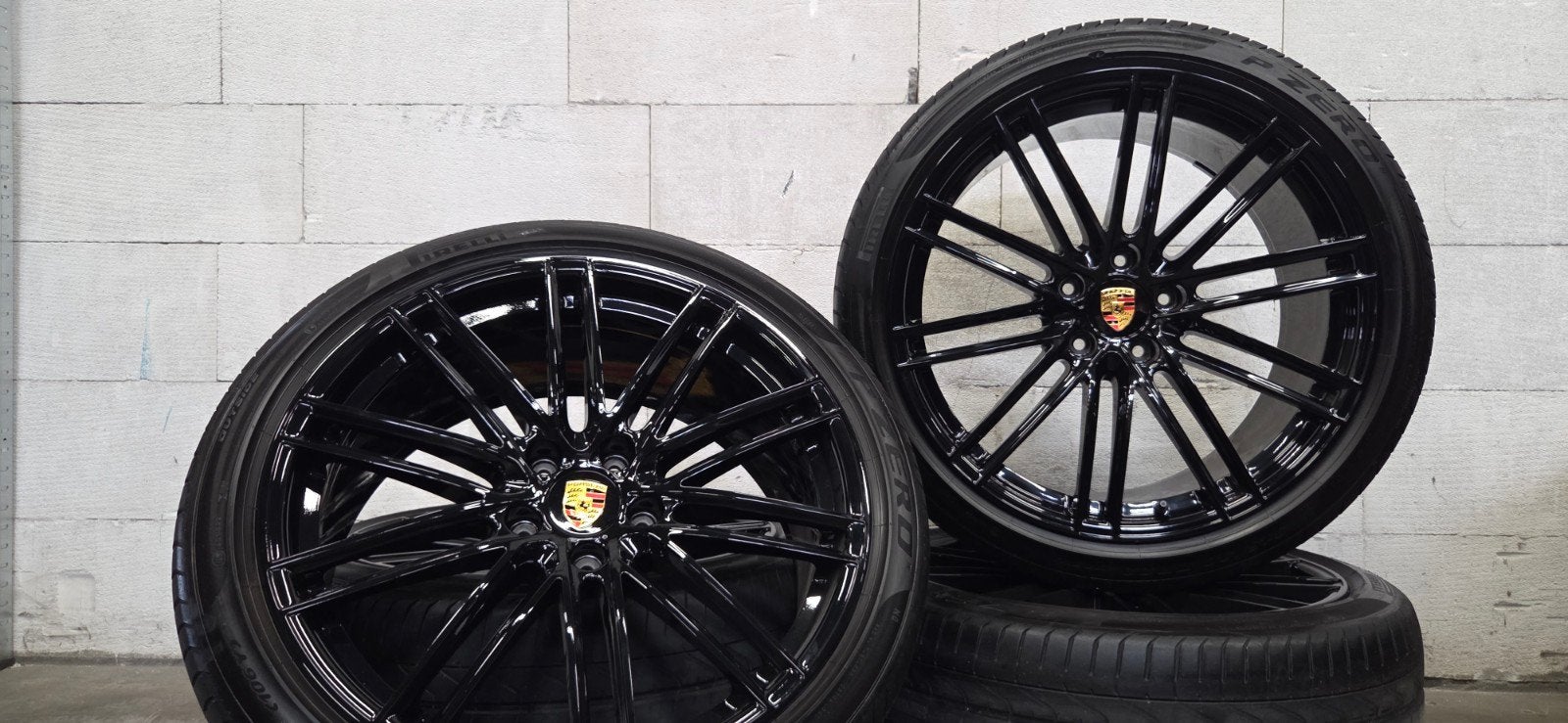 22" Porsche Cayenne Turbo 9Y SUV velgen zomerbanden TPMS, Gebruikt, Banden en Velgen, Overige maten, Ophalen of Verzenden