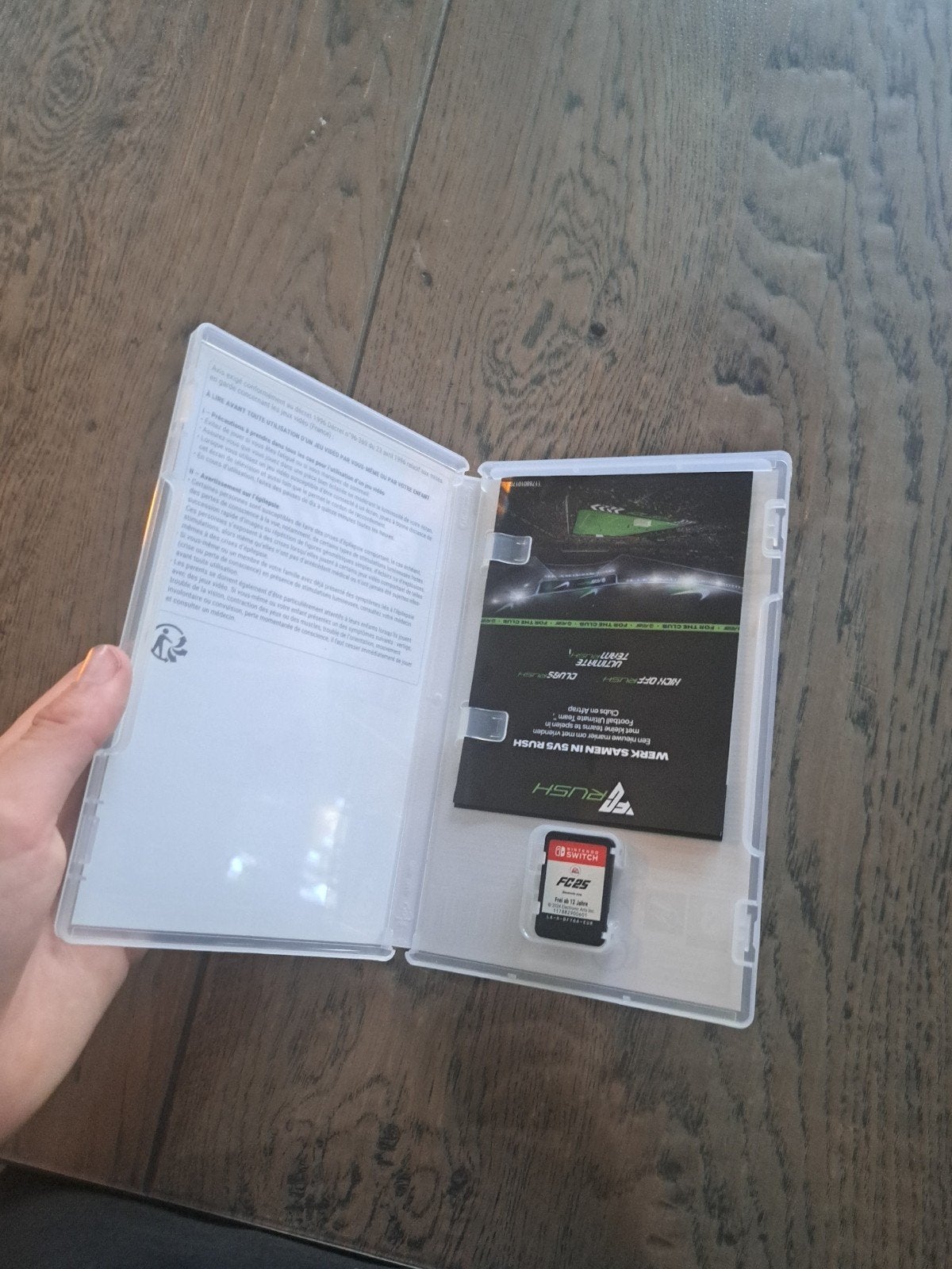 FC25 voor Nintendo Switch, Spelcomputers en Games, 3 spelers of meer, Ophalen, Gebruikt, Sport