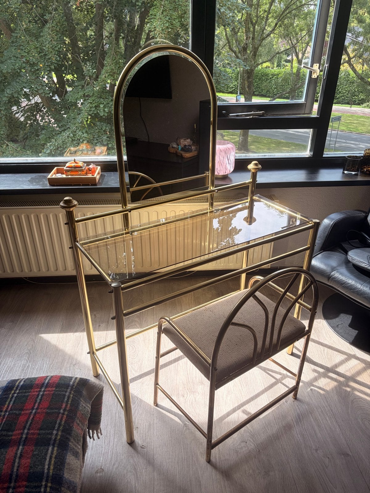 Vintage gouden kaptafel met spiegel en krukje, Ophalen, Gebruikt, Metaal of Aluminium, Vintage