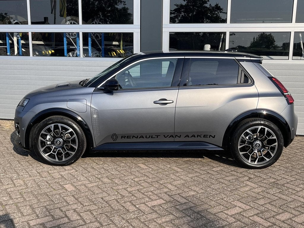 Renault 5 comfort range Roland-Garros 52 kWh, Auto's, Renault, 12 maanden, Gebruikt, Leder en Stof, 31 min