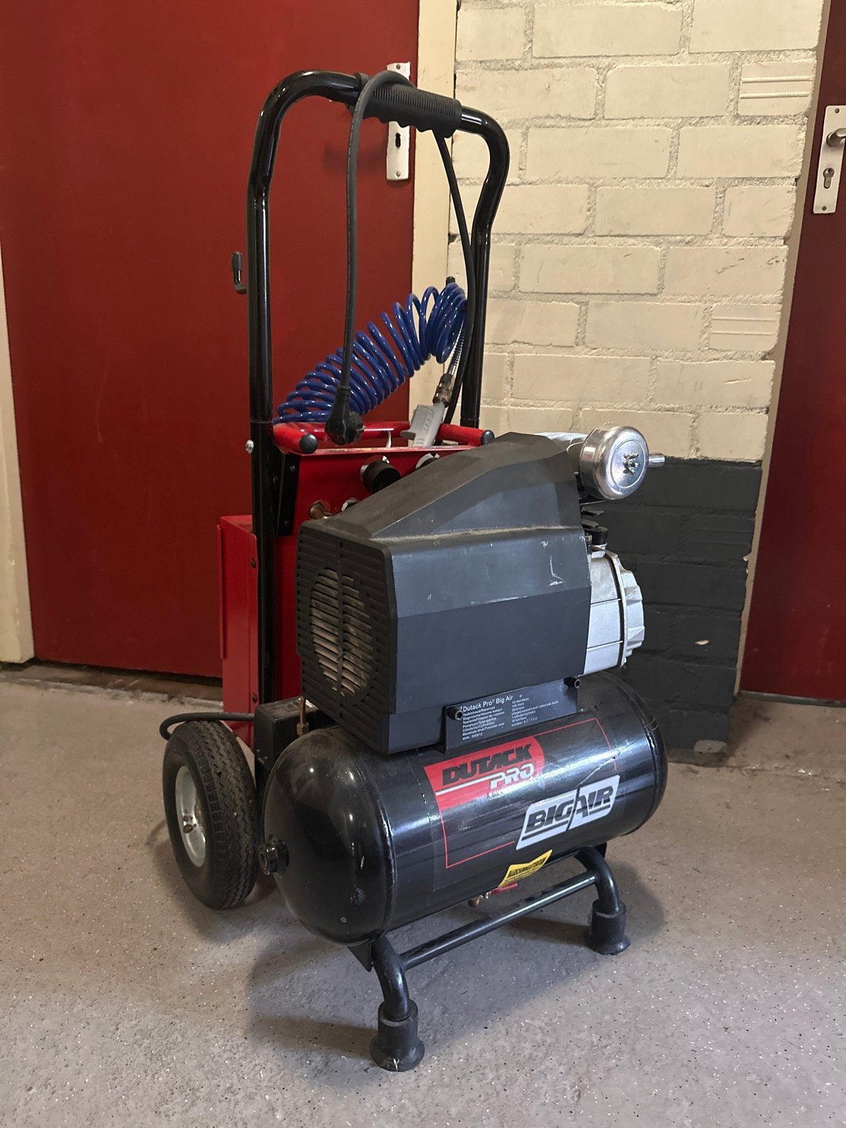 Dutack Pro Big Air Compressor - Zo goed als nieuw, Doe-het-zelf en Verbouw, Compressors, Ophalen, 6 tot 10 bar, Zo goed als nieuw