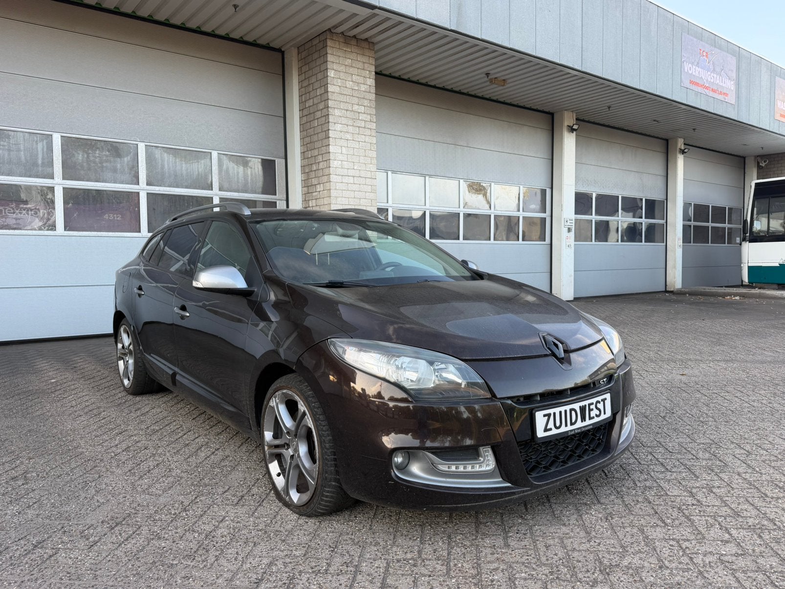 Renault Mégane GT-Line 2.0 163PK – 2013 Euro 5, Voorwielaandrijving, 74 pk, Bruin, Bluetooth