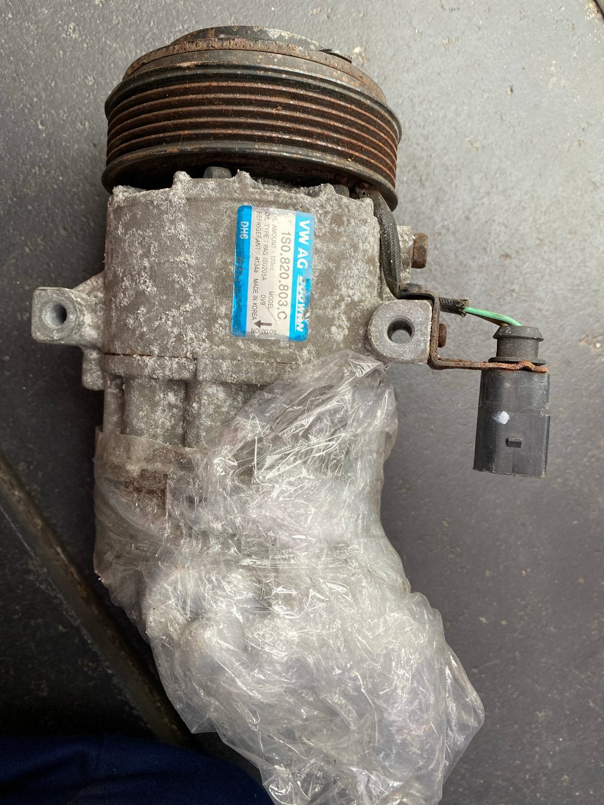 Airco pomp VW AG 1S0.820.803.C Up! CitiGo Mii, Ophalen of Verzenden, Gebruikt, Volkswagen