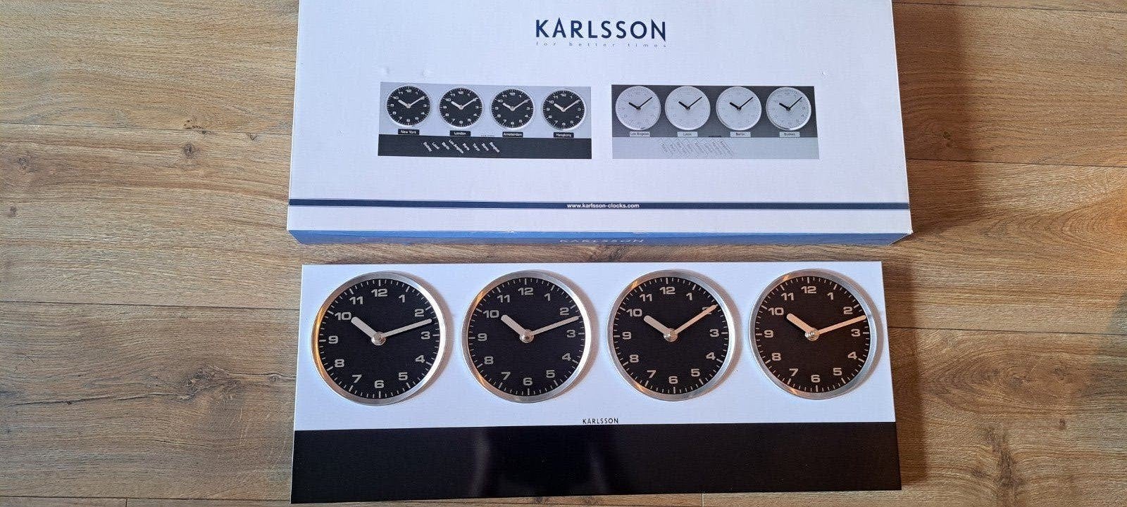 Karlsson Timezone Magnet Wandklok - Zwart/Wit 60 x 23 cm, Ophalen, Analoog, Werkt op batterijen, Nieuw