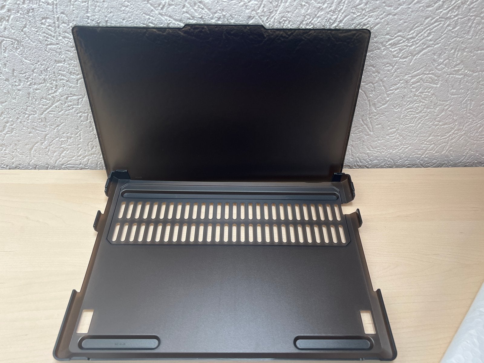 Zwarte Laptop Hoes / Hardcase met Ventilatie, Ophalen of Verzenden, 15 inch, Nieuw
