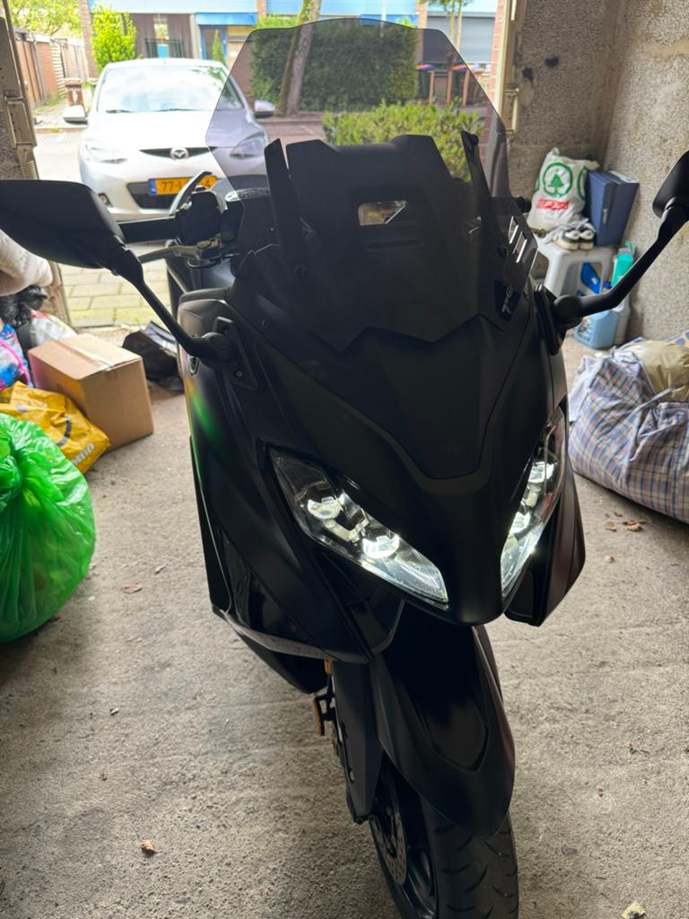 Yamaha tmax 560 tech max, Motoren, Gebruikt, Particulier, Meer dan 35 kW, Automaat