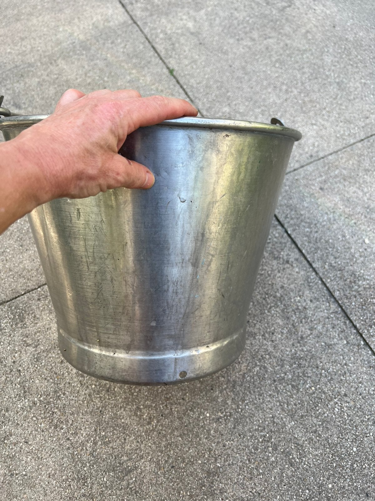 Grote metalen emmer, Ophalen, Gebruikt, IJzer
