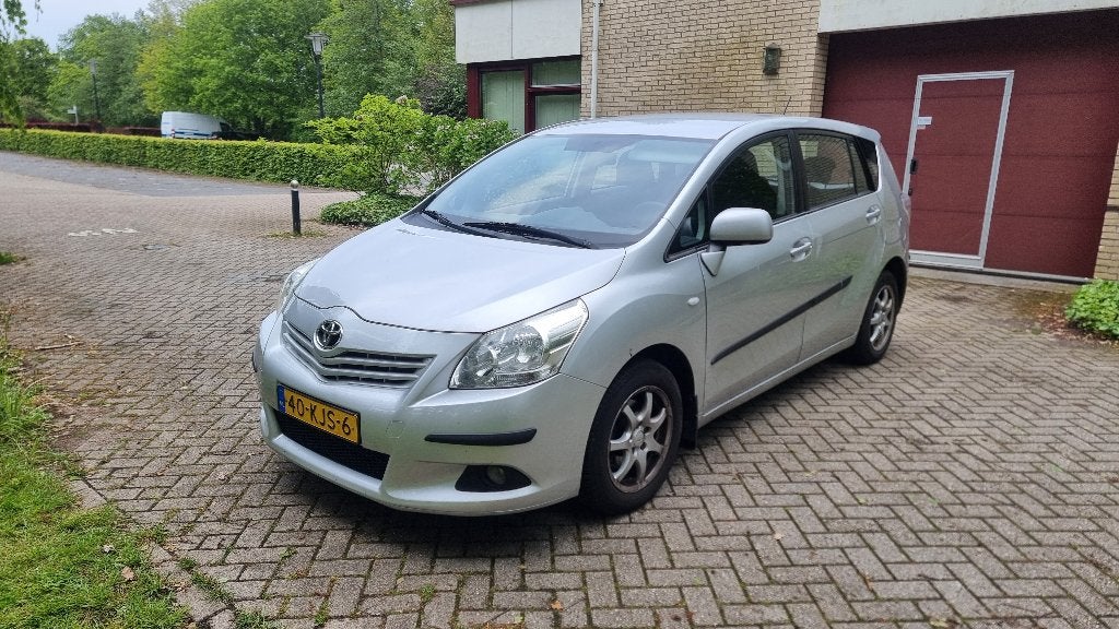 Toyota Verso Aspiration 1.6Vvti 5P 2010 Clima Cruise Apk Nap, Auto's, Toyota, Voorwielaandrijving, Euro 5, Zwart, 4 cilinders