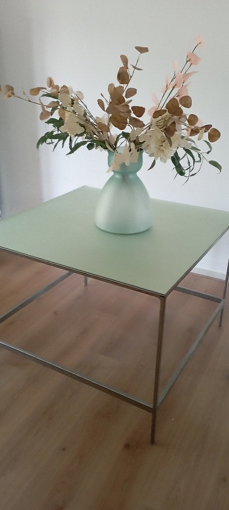 moderne strakke bijzettafel vierkant  Ligne rozet, Ophalen, Modern design, Vierkant, 75 cm of meer