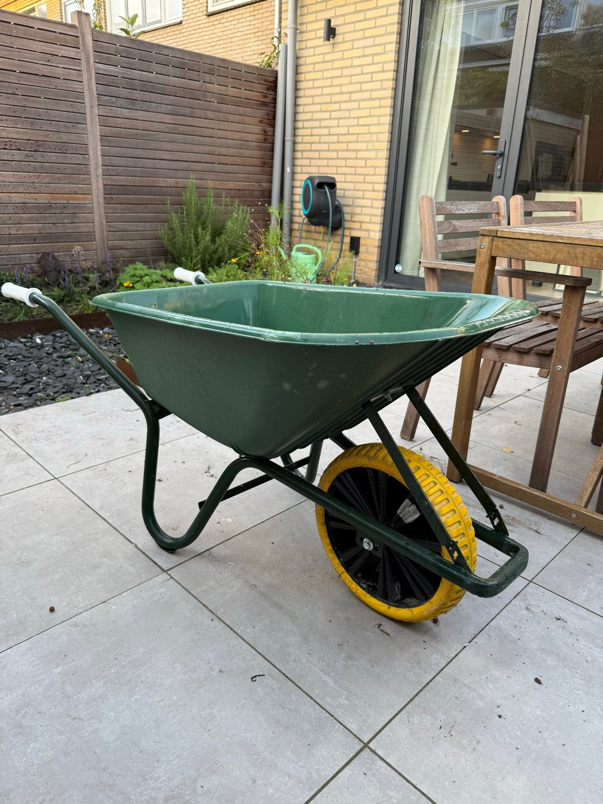 Altrad Fort Kruiwagen TK100 Groen Kunststof 100 Liter, Ophalen, Zo goed als nieuw, Handmatig, Eenwielig