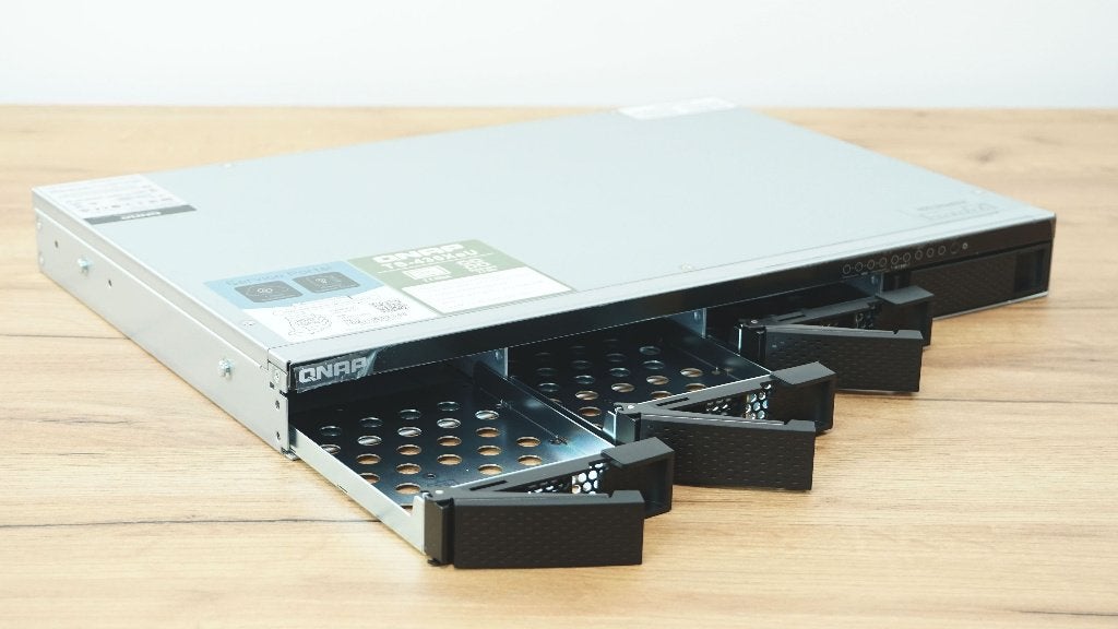 QNAP TS-435XeU 4-bay rackmount NAS, Ophalen, Zo goed als nieuw