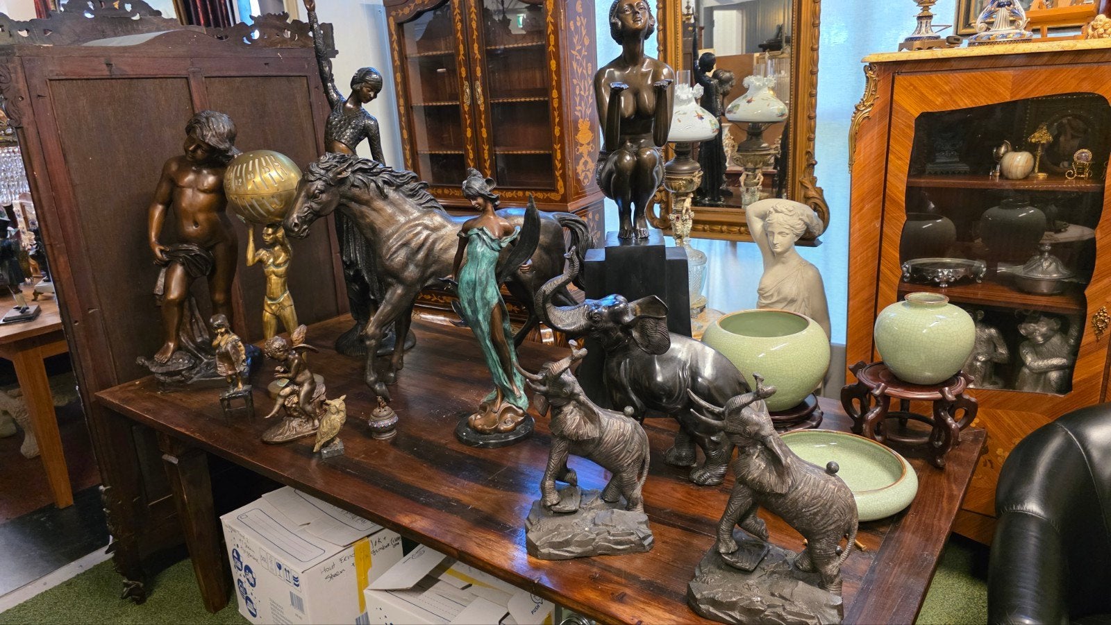 12 grote bronzen beelden, Antiek en Kunst, Ophalen