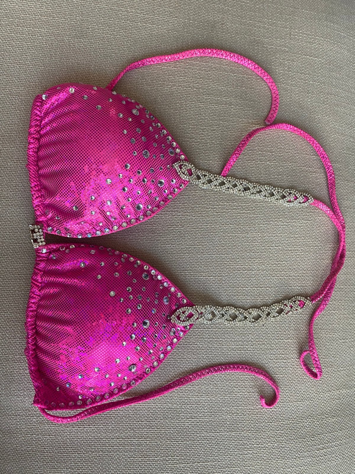 Roze bodybuilding / fitness wedstrijdbikini met strass, Ophalen of Verzenden, Roze, BH