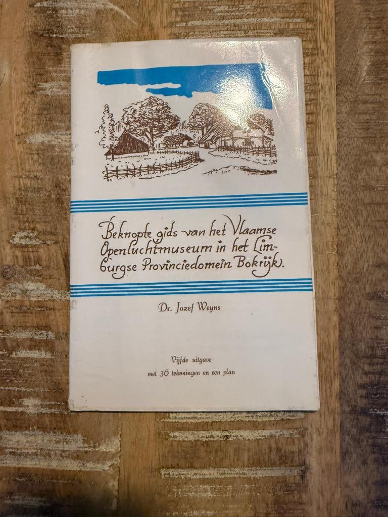 Beknopte gids van het Vlaamse openluchtmuseum in het, Ophalen of Verzenden, Benelux, Gelezen, Overige merken
