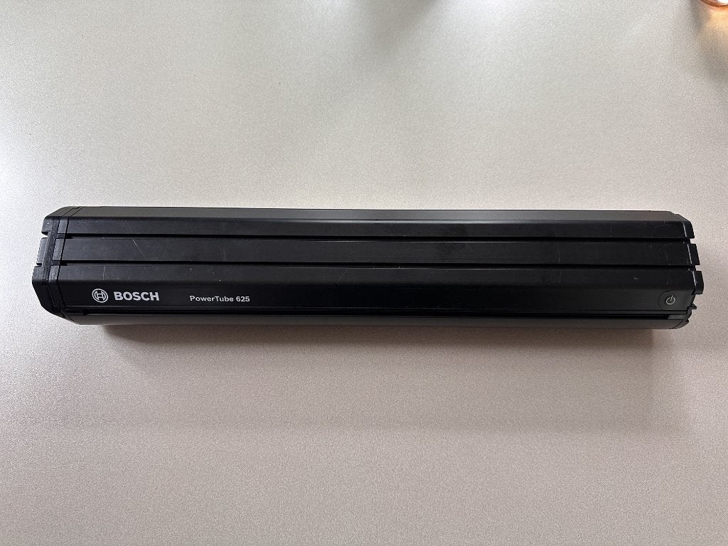 Bosch PowerTube 650 + Bosch Acculader 4A voor e-Bike, Ophalen, Zo goed als nieuw