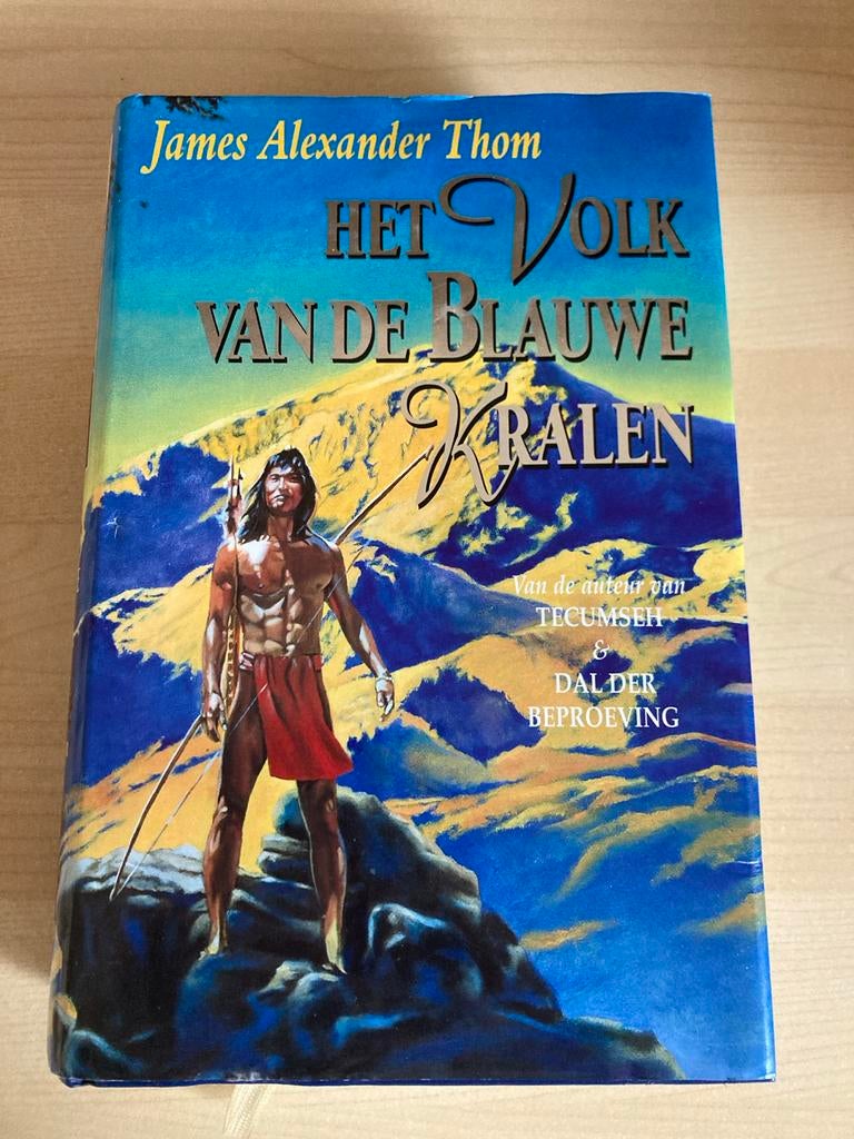 Het Volk van de Blauwe Kralen - James Alexander Thom, Boeken, Romans, Zo goed als nieuw, Nederland, Ophalen of Verzenden