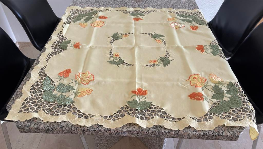 Tafelkleed 80x80 cm, Huis en Inrichting, Ophalen of Verzenden, Zo goed als nieuw, Vierkant, Binnen