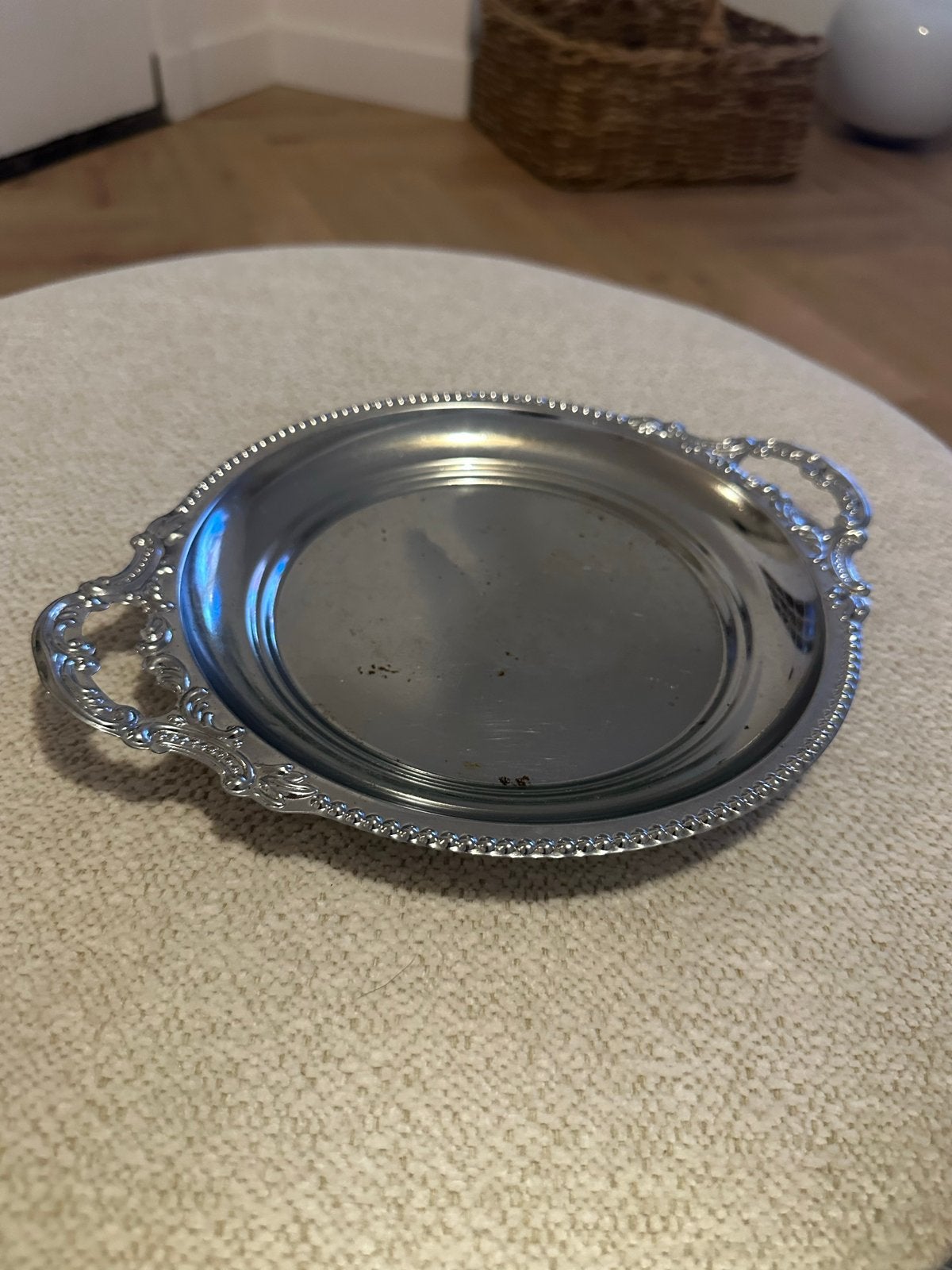 Vintage Klein Zilverkleurig Dienblad met Parelrand, Gebruikt, Decoratieve rand, Rond, Ophalen of Verzenden