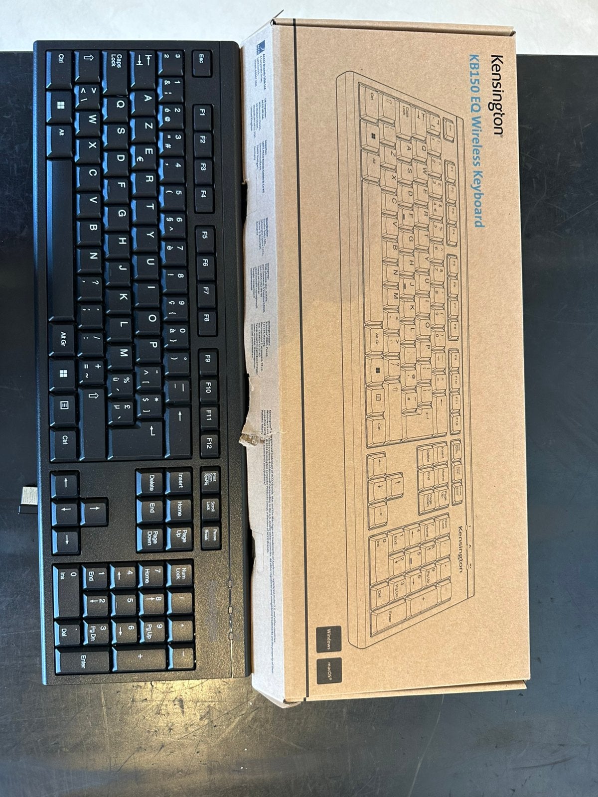 Draadloos toetsenbord azerty nieuw in doos 3x, Computers en Software, Toetsenborden, Ophalen of Verzenden, Azerty, Zo goed als nieuw