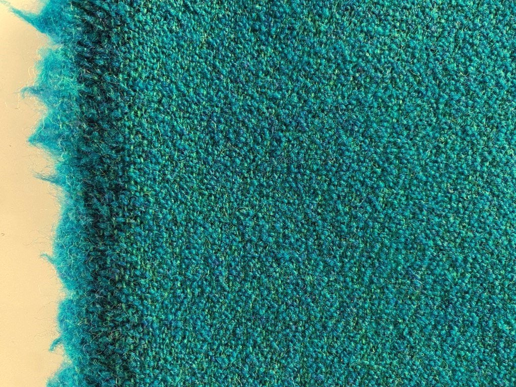 Kvadrat Tundra 2; turquoise; restant meubelstof, Hobby en Vrije tijd, Stoffen en Lappen, Wol, Blauw, 120 cm of meer, Nieuw